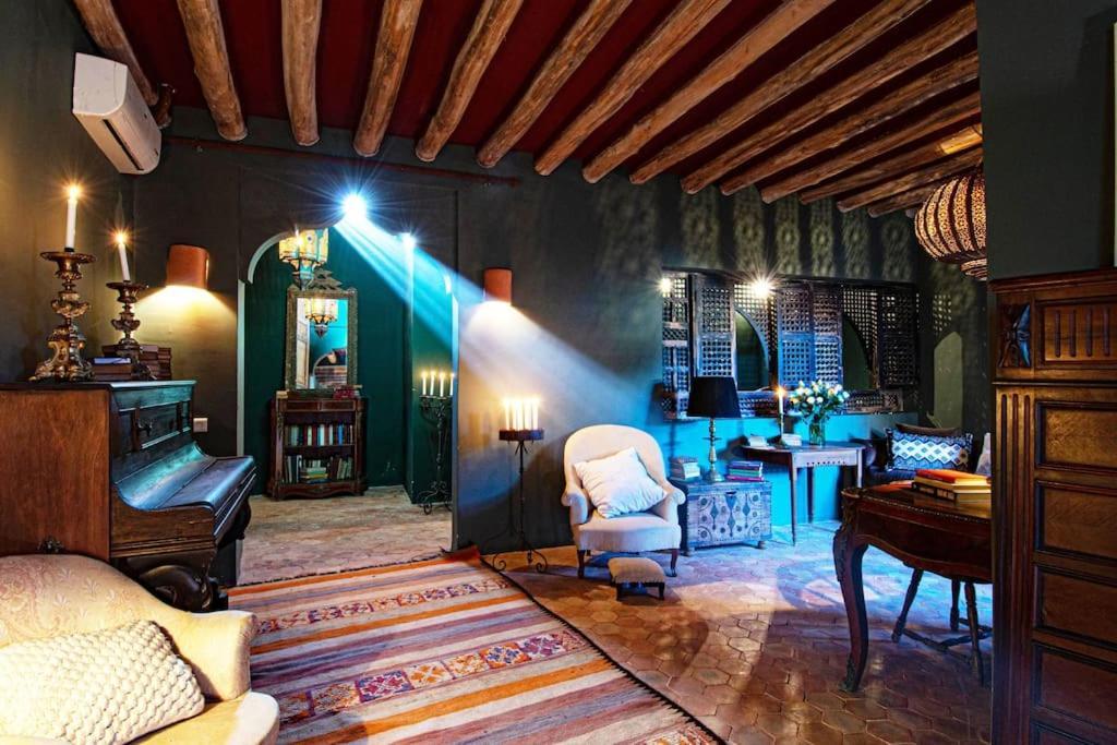 Aux Portes De Marrakech Villa Arts & Deco Avec Piscine Marrakesh Buitenkant foto